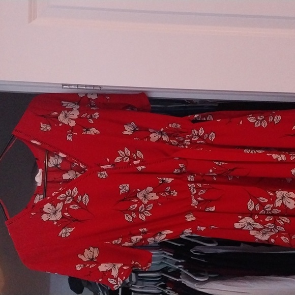 Dress - Picture 2 of 2